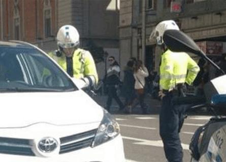 Esperanza Aguirre explica a Onda Cero su incidente con un agente de movilidad